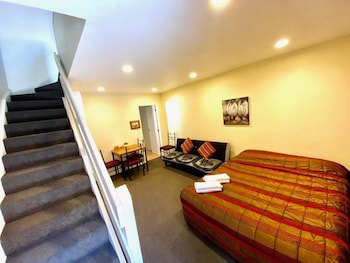 Baden Lodge Motel