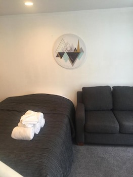 Baden Lodge Motel