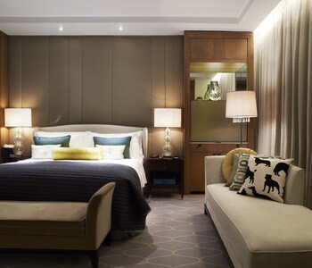 Corinthia London