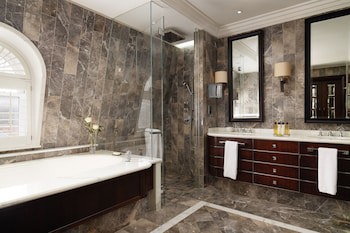 Corinthia London