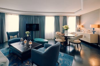 Corinthia London