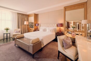 Corinthia London
