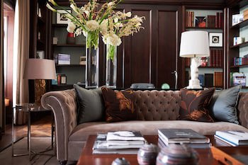 Corinthia London
