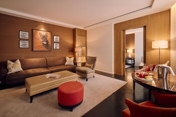 Corinthia London