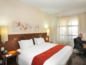 Peermont Metcourt Hotel At Umfolozi