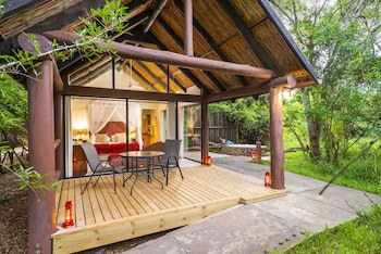 Leopard Walk Lodge