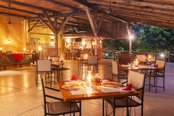 Leopard Walk Lodge