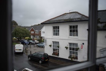 Village House Coaching Inn