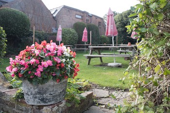 Village House Coaching Inn