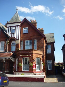 Boulmer Guesthouse