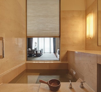 Fleur De Chine Hotel