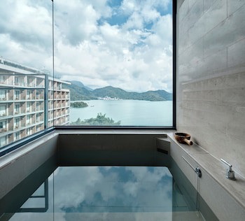 Fleur De Chine Hotel