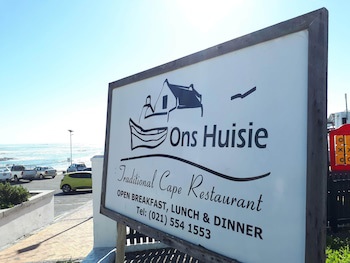 Blouberg Dolphin Inn