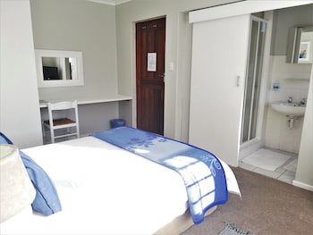 Blouberg Dolphin Inn