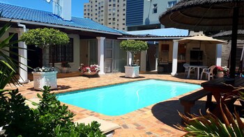 Blouberg Dolphin Inn