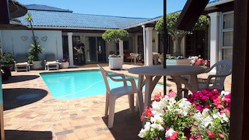 Blouberg Dolphin Inn