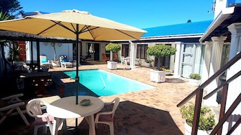 Blouberg Dolphin Inn
