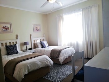 Blouberg Dolphin Inn
