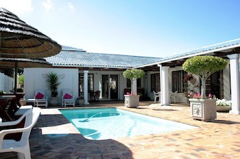Blouberg Dolphin Inn