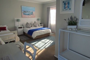 Blouberg Dolphin Inn