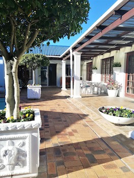 Blouberg Dolphin Inn
