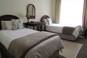 Blouberg Dolphin Inn