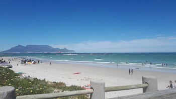 Blouberg Dolphin Inn