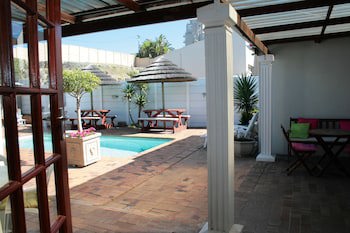 Blouberg Dolphin Inn
