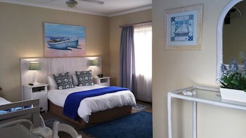 Blouberg Dolphin Inn