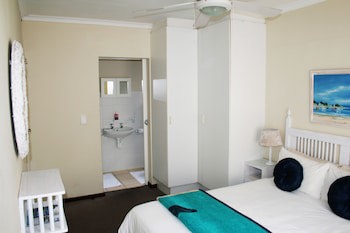 Blouberg Dolphin Inn