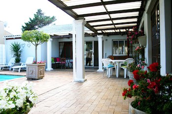 Blouberg Dolphin Inn