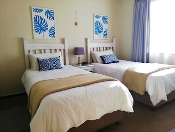 Blouberg Dolphin Inn
