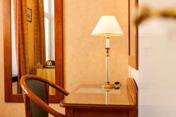 Avenue Hotel By F-Hotels