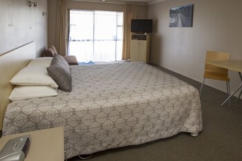 Aspen Manor Motel