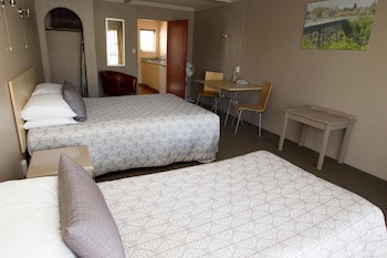 Aspen Manor Motel