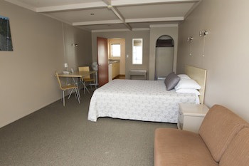 Aspen Manor Motel