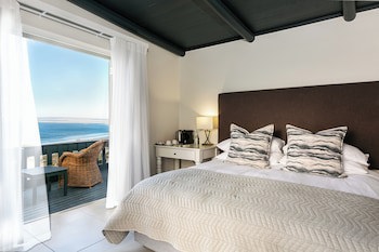 Abalone Hotel And Villa's