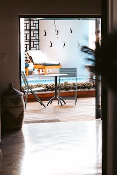 Abalone Hotel And Villa's