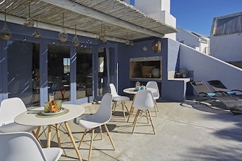Abalone Hotel And Villa's
