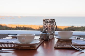 Abalone Hotel And Villa's