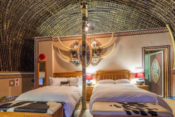Aha Lesedi Cultural Village