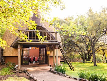 Aha Lesedi Cultural Village