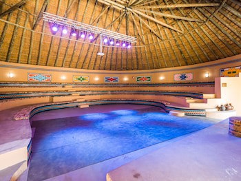 Aha Lesedi Cultural Village