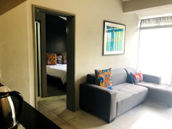 Elephant Springs Hotel