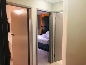 Elephant Springs Hotel