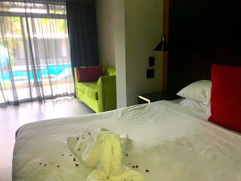 Elephant Springs Hotel