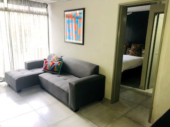 Elephant Springs Hotel