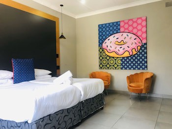Elephant Springs Hotel