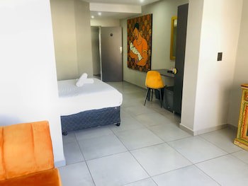 Elephant Springs Hotel