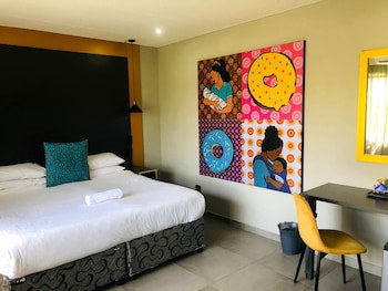 Elephant Springs Hotel